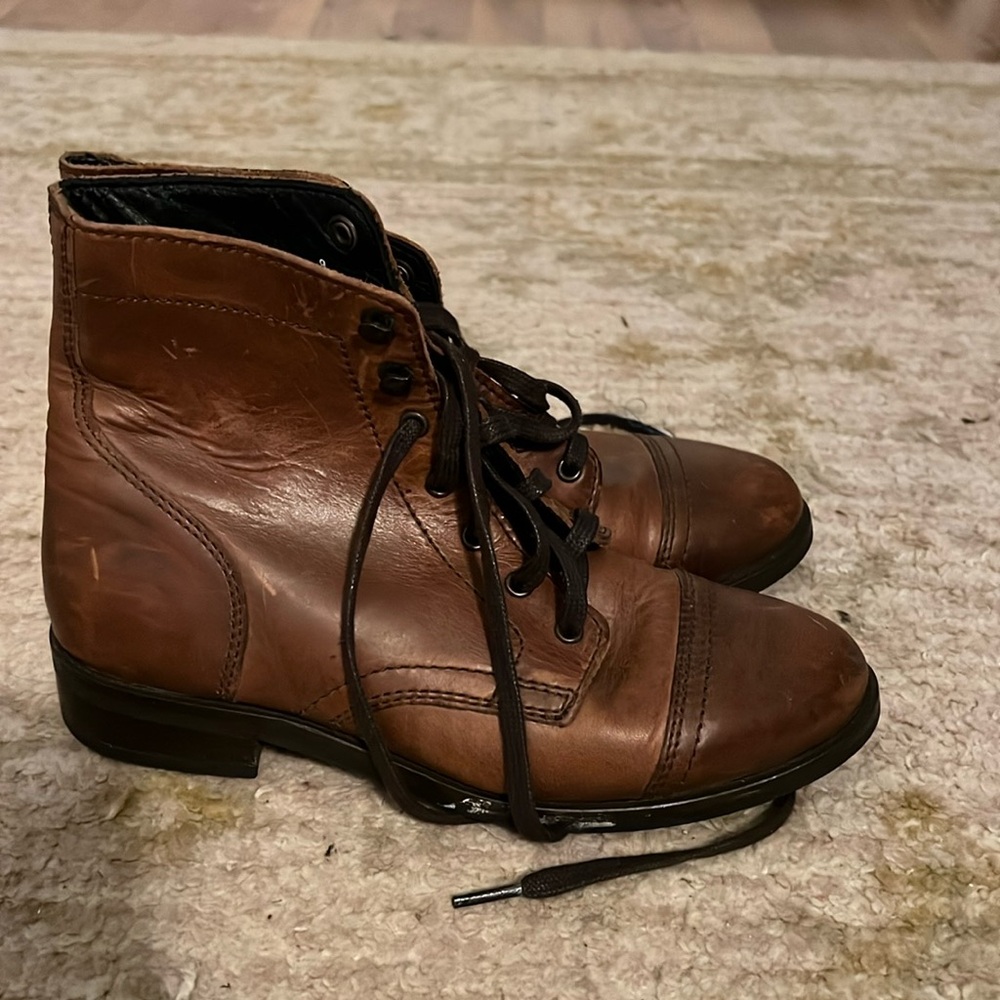 Lace up Thursday Boots